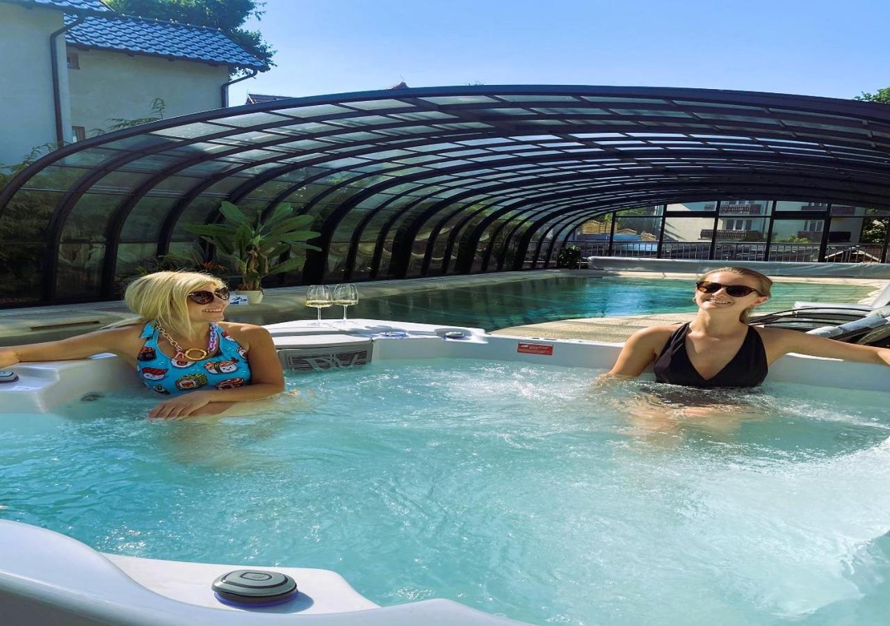 Port 21 Pura Pool & Design Hotel - Adults Only ครีนิซามอร์สกา ภายนอก รูปภาพ